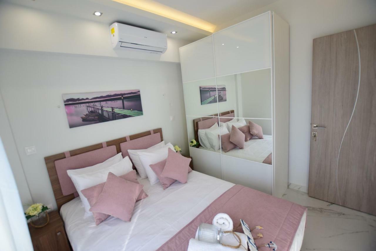 V Luxury Suites Toroni 3 Экстерьер фото
