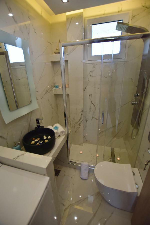 V Luxury Suites Toroni 3 Экстерьер фото