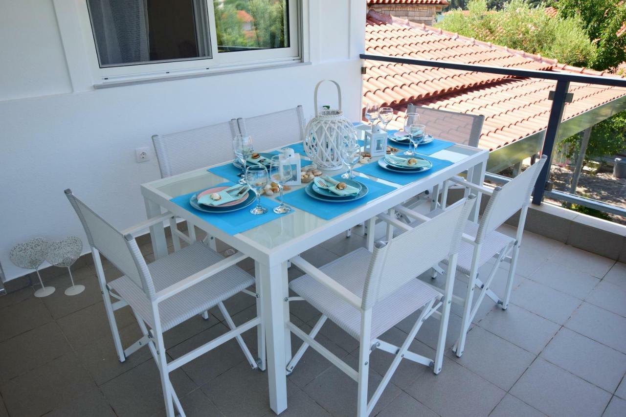 V Luxury Suites Toroni 3 Экстерьер фото