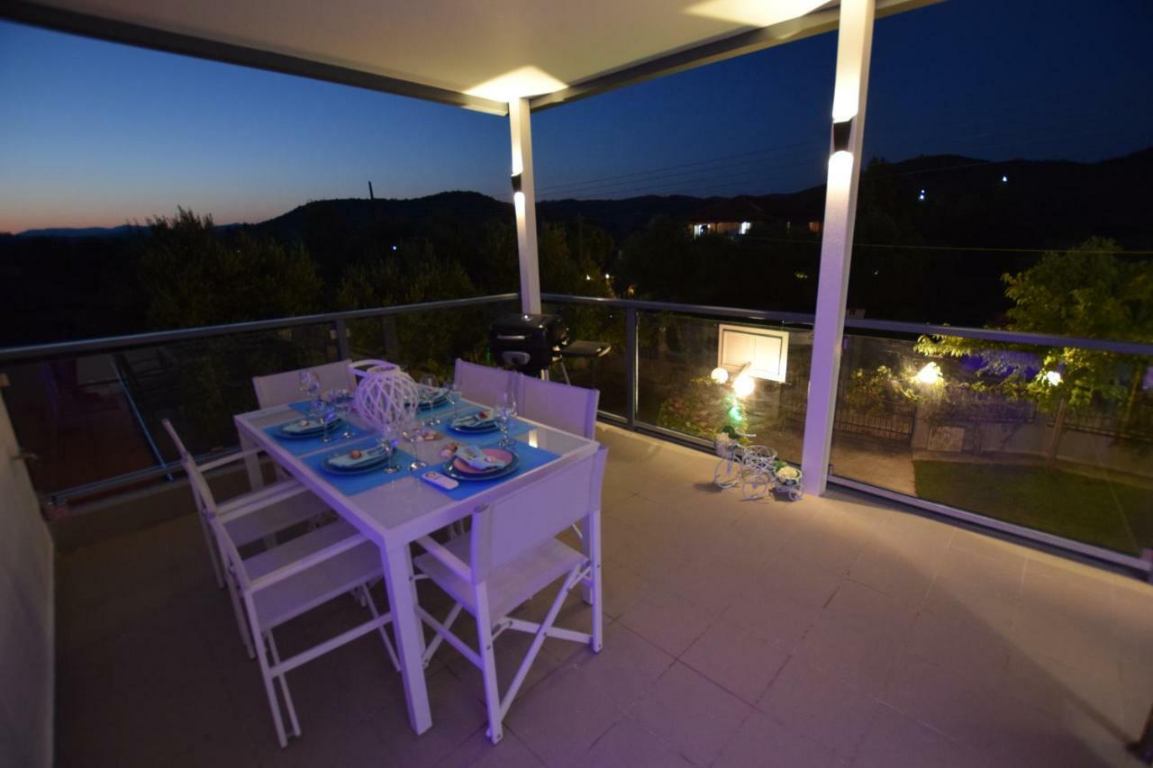 V Luxury Suites Toroni 3 Экстерьер фото